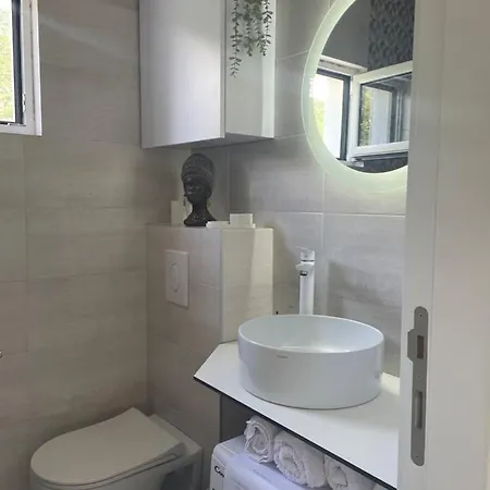 Lovely Studio Apartment Near Porto Novi Marina Herceg Novi Exterior photo